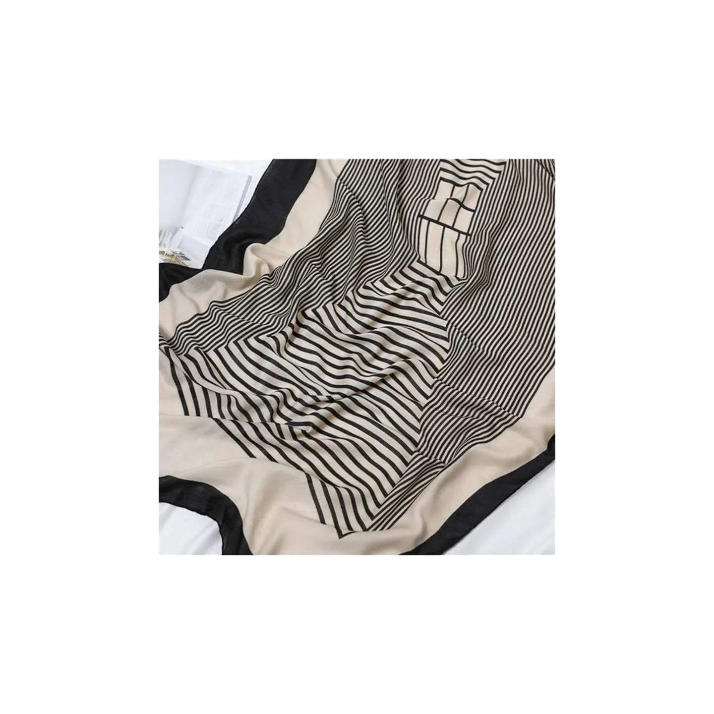 Foulard noir / beige clair