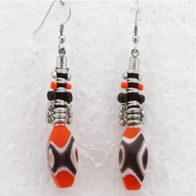 Boucles d'oreille résine métal coton perles rocaille