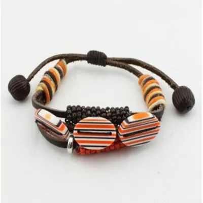 Bracelet en cuir résine coton perles rocaille