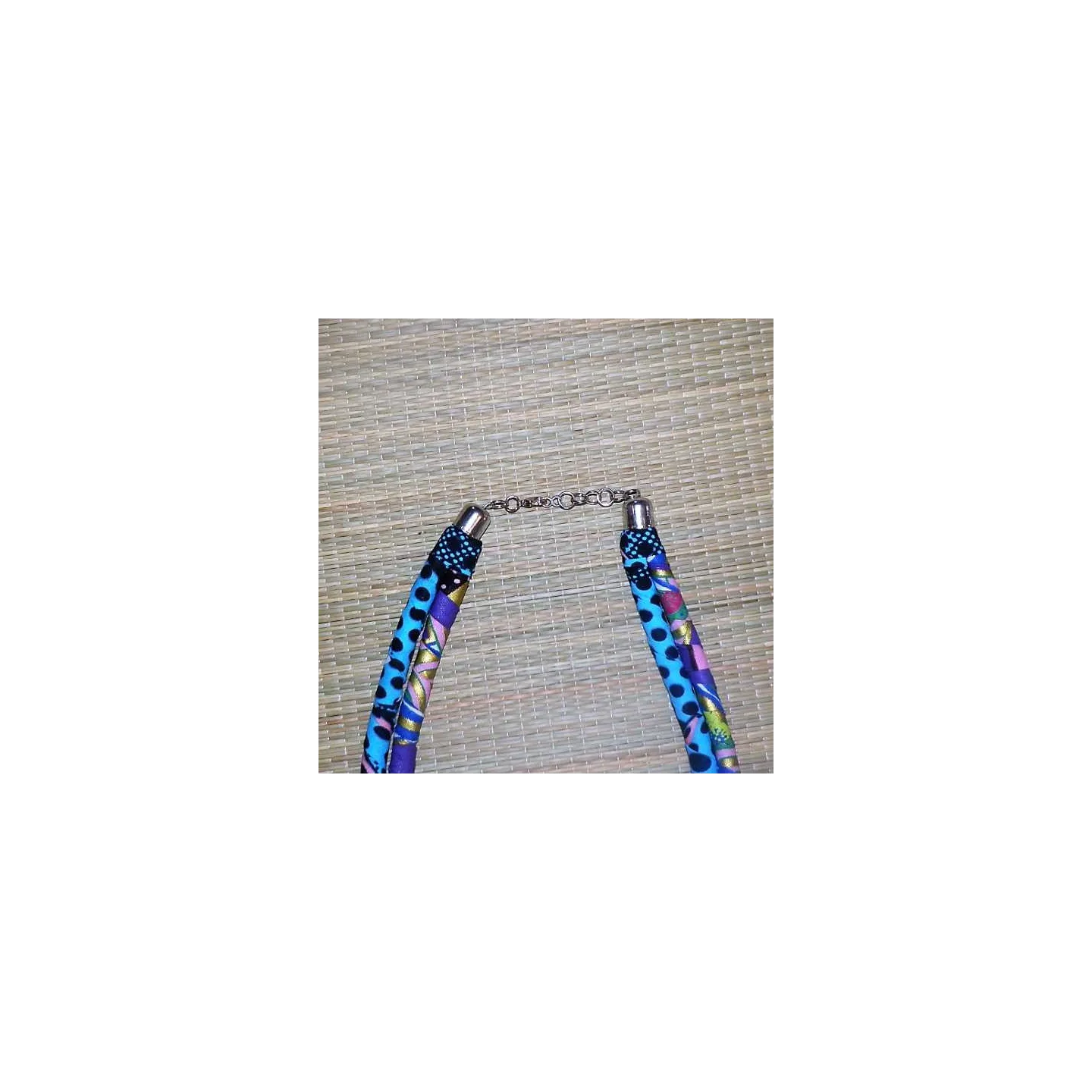 Collier plastron 2 rangées en tissu wax